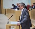 Bild: Bernd Heinisch
Martin Scharf vertritt seit einem Jahr den Stimmkreis Schwandorf im Bayerischen Landtag. Hier hält der Freie Wähler eine Rede im Maximilianeum.