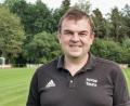 Archivbild: Portner
Stephan Gäbl auf dem Teunzer Fußballplatz. Er ist hier ständig unterwegs. Jetzt gibt es eine Auszeichnung für ihn.