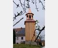 Bild: le
Der sanierte Glockenturm von Schlattein.