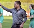 Bild: Hubert Ziegler
Trainer Simon Eisinger und die Fußballerinnen des TSV Theuern sind in der Bayernliga derzeit bestens unterwegs.