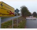 Bild: tss
Die Staatsstraße 2167 bei Großkonreuth Richtung Mähring wird am Freitag, 15. November, wieder für den Verkehr freigegeben.