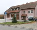 Bild: pi
Beim Waidhauser Feuerwehrhaus steht eine Sanierung mit Anbau oder ein Neubau im Raum. Eine Entscheidung fällt 2025.