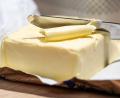 Symbolbild: Hendrik Schmidt/dpa
Die Butterpreise in Tschechien schlagen derzeit alle Rekorde.