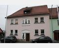 Bild: prh
Aus sozialen Gesichtspunkten wurde der Katholische Pfarrhof in Wildenau in die Bedarfsmitteilung zur Städtebauförderung für das Jahr 2025 aufgenommen. Konkrete Pläne, wie das Gebäude eventuell genutzt werden könnte, gibt es noch nicht.