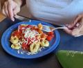 Archivbild: td
Pasta gehören zu den Lieblingsspeisen der Deutschen. Manchmal sind sie gefüllt, etwa die runden Tortellini oder Tortelloni. Solche Nudeln sollen bei mehreren Gästen eines Restaurants eine Art Lebensmittelvergiftung ausgelöst haben. Jetzt ermittelt die Kriminalpolizei.