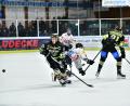 Bild: SignaLight-AP
Brandon Walkom (links) traf gegen Landsberg viermal für den ERSC Amberg, dennoch reichte es nur zu einem Zähler in der Eishockey-Bayernliga.