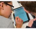 Symbolbild: Julian Stratenschulte/dpa
Im Zuge des Digitalpakts wurden Tablets für die Schule angeschafft.