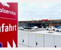 Bild: Gabi Schönberger
133 Parkplätze stehen am Rewe-Markt bereit. Anwohner befürchten, dass Kunden auch Anwohnerparkplätze blockieren könnten.