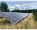 Symbolbild: Gabi Schönberger
Zwei Freiflächenphotovoltaikanlagen – wie hier in Weiden – sollen in den Fluren von Lerau und Preppach entstehen.