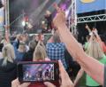 Archivbild: Kunz
Eine volle Hütte, beziehungsweise ein voller Sportplatz, dürfte beim Oberpfalzfestival am 12. Juli 2025 in Tännesberg wieder gewiss sein.