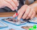 Symbolbild: karepa – stock-adobe.com
Die Verpflichtung zur Reparatur ist je nach Produktgruppe begrenzt: Bei Smartphones wird die Frist beispielsweise sieben Jahre betragen – ab dem Zeitpunkt, an dem der Einzelhandel das letzte Exemplar eines bestimmten Modells erhalten hat.