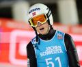 Bild: Geir Olsen/NTB/dpa
Der Norweger Kristoffer Eriksen Sundal entging in der Qualifikation von Lillehammer knapp einer möglichen Katastrophe.