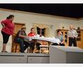 Archivbild: Benkhardt
An den Erfolg mit dem Dreiakter "Geht die Katze, tanzen die Mäuse" (Bild) in diesem Frühjahr möchte der Theaterverein Erbendorf im März 2025 auch mit der Verwechslungskomödie "Chaos auf dem Ferienhof" anknüpfen.