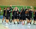 Archivbild: Hubert Ziegler
Freude bei den Spielern der HG Amberg. Sie gewannen das Derby gegen den TV Wackersdorf und sind nun Spitzenreiter der Handball-Bezirksoberliga.