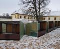 Bild: Benkhardt
Noch sind die Buden verwaist. An den beiden Adventswochenenden wird es beim Kunsthandwerklichen Weihnachtsmarkt der Lions dort ein großes Gedränge geben.