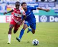 Bild: Sven Hoppe/dpa
Jahn Regensburg erinnert an Agyemang Diawusie.