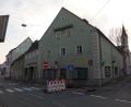 Bild: tss
Das ehemalige Luitpold-Kino in Tirschenreuth wird ein Theater mit Multifunktionsraum und Schaubrauerei. Nun gibt es auch einen Zeitplan, wann der Umbau starten soll.