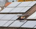 Bild: Wolfgang Steinbacher
Hans-Jürgen Frey stand 30 Jahre lang an der Spitze des Solarenergiefördervereins Amberg-Sulzbach. Die Solaranlage auf seinem Hausdach im Amberger Katharinenviertel war die erste in ganz Amberg.