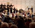 Bild: lep
Die Zuhörer erleben in Kirchenthumbach ein mitreißendes Konzert. Der Chor Polyphonia und die Blaskapelle schaffen das Kunststück, musikalisch eine Einheit zu bilden.