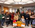 Bild: Juliane Klünk 
Die Raiffeisenbank Oberpfalz NordWest überreicht in Grafenwöhr insgesamt 5000 Euro an 12 Vereine und Organisationen.