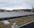 Bild: gsp
Das Dach der 2023 fertiggestellten Sporthalle der Walter-Höllerer-Realschule wird mit einer Photovoltaik-Anlage ausgerüstet.