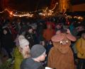 Bild: rgr
Ein plüschiger Elch mischte sich unter die zahlreichen Besucher beim Grafenwöhrer Adventsmarkt und trotzte scheinbar stoisch dem steten Regen.