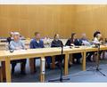 Bild: Kathrin Halbhuber
Die Angeklagten kurz bevor Beginn des Prozesses.