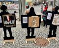 Bild: Gabi Schönberger
Die Kunstwerke zeigen eindrücklich die Probleme auf, die es weltweit mit der Durchsetzung der Menschenrechte gibt.