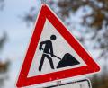 Bild: Stefan Sauer/dpa
In der Hans-Sachs-Straße in Amberg wird saniert, deshalb soll die Straße gesperrt werden.