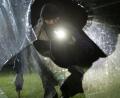Symbolbild: Daniel Maurer/dpa
Ein unbekannter Täter schlug die Glastür eines Wettbüros in Cham ein. Es entstand ein Schaden von 1500 Euro.