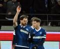 Bild: Uli Deck/dpa
KSC-Stürmer Budu Siwsiwadse (l) zeigte mal wieder seine Torjägerqualitäten.