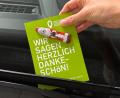 Bild: Julia Rösch/ ZV KVS Oberpfalz
Vorbildliche Parker werden belohnt: Diese finden kurz vor Weihnachten eine Dankeskarte mit Schokoladen-Weihnachtsmann an ihrem Scheibenwischer.