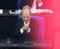 Bild: Christoph Soeder/dpa
Bundeskanzler Olaf Scholz stellt im Bundestag die Vertrauensfrage.