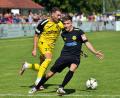 Archivbild: dme
Dennis Lippert (rechts) und die SpVgg Bayreuth testen im Februar bei der SpVgg SV Weiden.