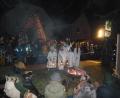 Bild: bk
Engel und Hirten am Lagerfeuer. Die Kaltenbrunner Marktweihnacht ist stimmungsvoll.