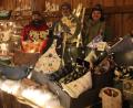 Bild: mrr
Ein großes adventliches Angebot an den Ständen lädt die Besucher zum Bummeln durch den Vilshofener Weihnachtsmarkt ein.