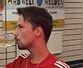 Bild: otr
Jan Hautmann hatte sich diesen Schluck redlich verdient. Mit 631 Holz war er diesmal Tagesbester.