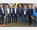 Bild: bö
Die Bürgermeister oder deren Vertreter aus den ILE-Mitgliedsgemeinden Kastl, Ebermannsdorf, Schmidmühlen, Rieden, Hohenburg, Ammerthal, Ursensollen und Ensdorf geben den Startschuss für ein gemeinsames integriertes ländliches Entwicklungskonzept (ILEK) mit der Freigabe der gemeinsamen Homepage (www.ile-oberpfälzer-jura.de).