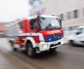 Symbolbild: Julian Stratenschulte/dpa
In einer Garage eines Wohnhauses in Maxhütte-Haidhof hat gestern eine Mülltonne Feuer gefangen.