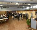 Bild: bey
CSU-Ortsvorsitzender Roland Rauch (rechts, am Rednerpult) spricht beim Neujahrsempfang des CSU-Ortsverbandes vor allem die finanziellen Probleme der Kommunen aufgrund vom Bund übertragener Aufgaben und den Bürokratismus in Deutschland an.