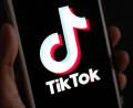 Bild: Monika Skolimowska/dpa
Tiktok betont zwar stets, dass Bytedance mehrheitlich internationalen Investoren gehöre - aber durch die Zentrale in Peking muss sich der Mutterkonzern auch Vorgaben der Behörden beugen.