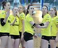 Bild: Hubert Ziegler
Etwas ungläubig blicken die Hahnbacher Volleyballerinnen Richtung Spielstand. Am Ende war aber alles gut, sie siegten gegen VCO Dresden knapp mit 3:2.
