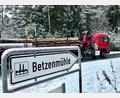 Bild: Gabi Schönberger
Sie rollen wieder. Seit Jahresanfang fallen wieder deutlich mehr Lkw auf, die Holz zum Ziegler-Sägewerk auf der Betzenmühle bringen.