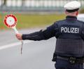 Symbolbild: Daniel Karmann /dpa
Die Polizei hatte es am Samstag mit einer unbelehrbaren Autofahrerin in Neustadt/WN zu tun.