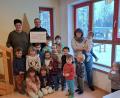 Bild: Marie Christin Dörfler/exb
Kindergarten-Leiterin Karin Müller (links) und ihre Stellvertreterin Silvia Hautmann (rechts) freuten sich über die Spende.