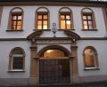 Archivbild: Petra Hartl
Die Synagoge in der Amberger Salzgasse. Regelmäßig öffnet die jüdische Gemeinde ihre Synagoge für öffentliche Führungen, um Interessierten einen Einblick in jüdische Geschichte, Traditionen und die Religion zu geben.