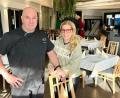 Bild: Gabi Schönberger
Massimo Erodiani und Ehefrau Emanuela haben das Restaurant an der Tennishalle des TC Postkeller gepachtet. Im Sommer bewirtschaften sie nebenan das Clubhaus mit Biergarten.