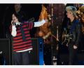 Bild: Chris Pizzello/Invision/AP/dpa
Viele Stars haben sich für das Benefiz-Konzert angesagt.