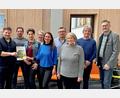 Bild: Tobias Reitmeier/exb
Bei der Vorstellung des neuen VHS-Programms im Schwarzenfelder Rathaus (von links): Peter Neumeier, Michael Singer, Tanja Ficht, Carolin Schmuck, Martina Grim, Michael Hösl, Erna Koller, Armin Karg und Hans Prechtl.