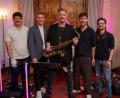 Bild: Daniel Pielmeier
Sebastian Wurzer (mitte) zusammen mit der Band bei der Veröffentlichungsparty zu "One Shot".